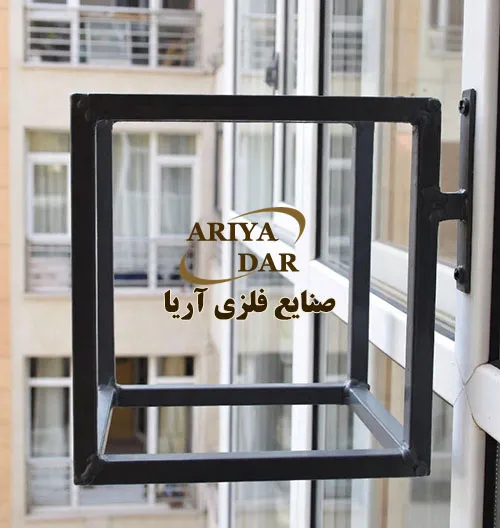 جای قفس پرنده جوش داده شده به پنجره